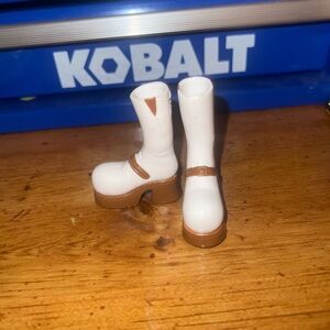 Bratz Cloe 20th Anniversary Shoes